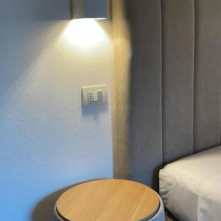 בית חווה La Rondinella *