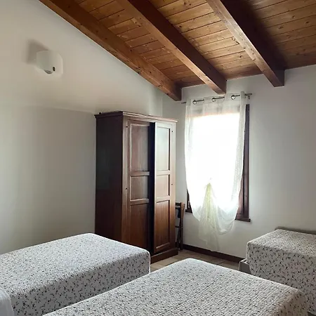 בית חווה La Rondinella *