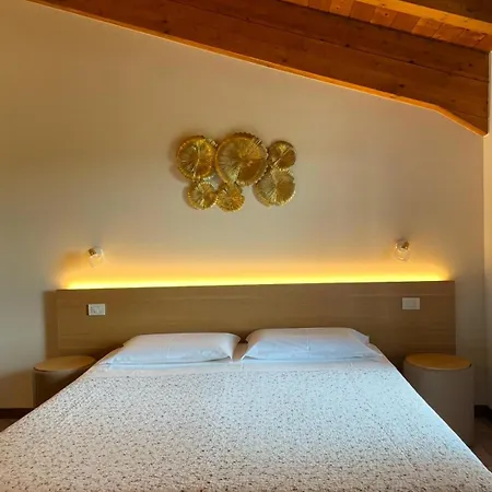 בית חווה La Rondinella *